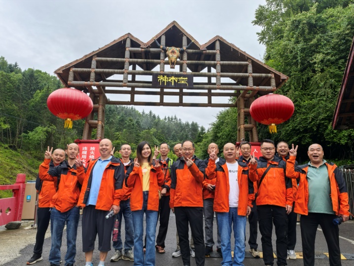 1745896093509650.jpg 7.jpg